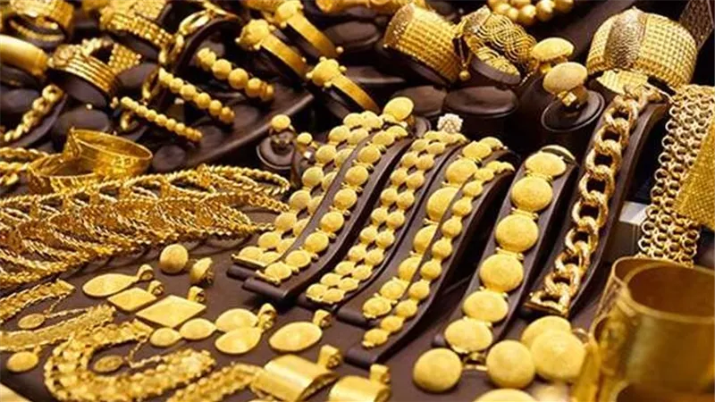 انخفاض طفيف بأسعار الذهب اليوم الثلاثاء 8 – 11 – 2022