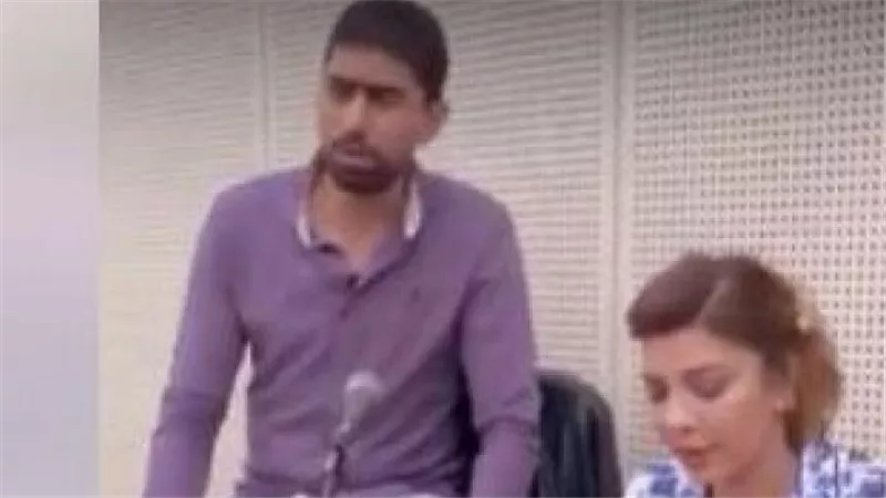ضجة واسعة تصاحب قرار منع أحمد سالم المطرب النقاش