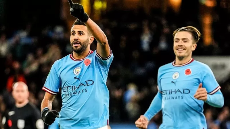 الجزائري رياض محرز ينجح في قيادة مانشستر سيتي للفوز على تشيلسي 2-0 (الاهداف)