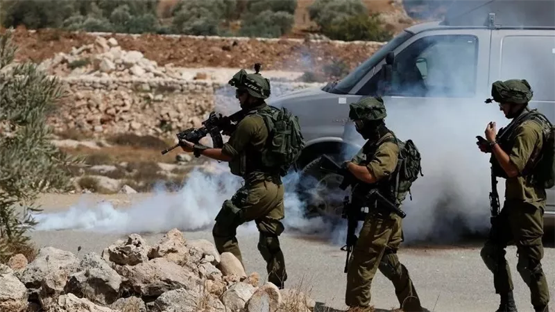 فلسطين.. اعتقال عدد من الفلسطينيين خلال اقتحام الاحتلال لجنين
