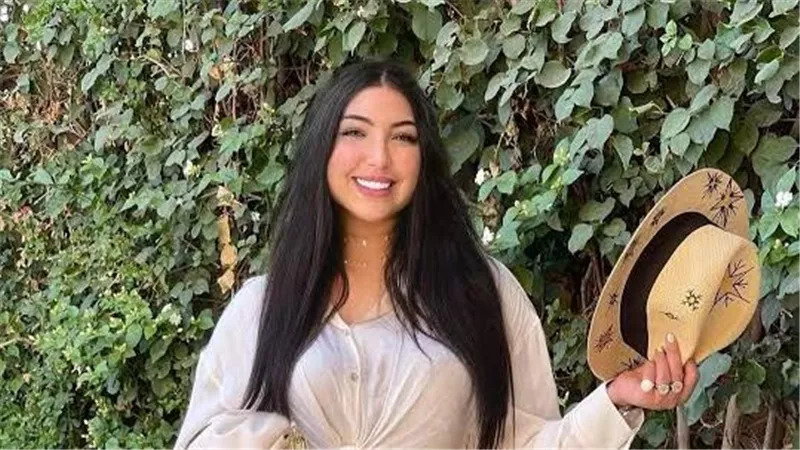  الفنانة المغربية دنيا طمة تثير الجدل عبر مواقع التواصل (فيديو)