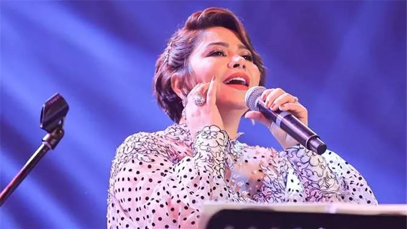 الفنانة المصرية شيرين عبدالوهاب تتصدر مواقع التواص مجددًا