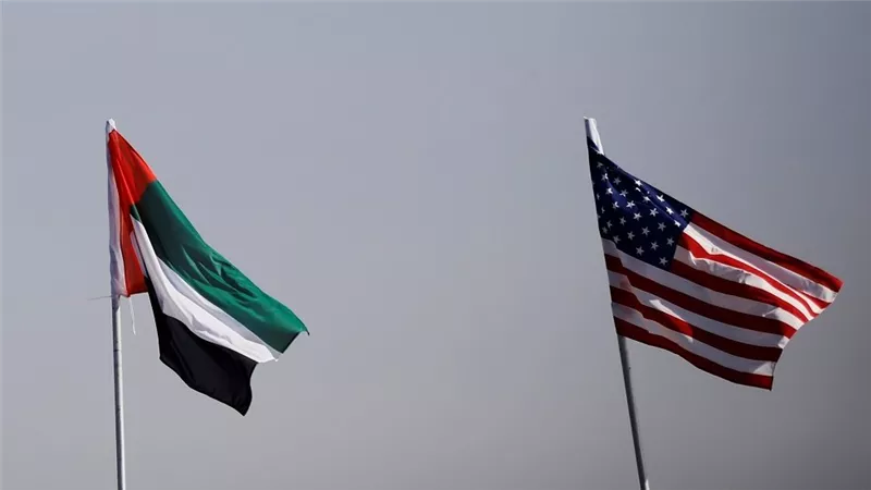 بعد التسريبات الأخيرة.. كيف نجحت الإمارات في التأثير على سياسات أقوى دولة بالعالم؟