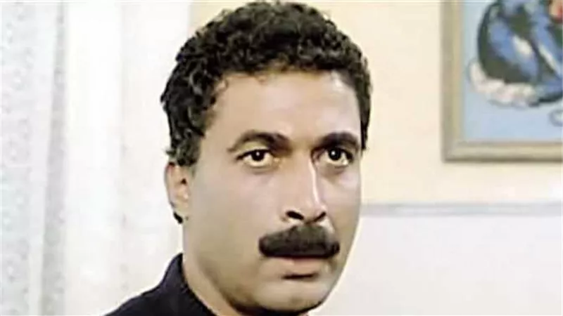 بعد تصدره السوشيال ميديا.. من هو الفنان المصري أحمد زكي؟ (معلومات جديدة لأول مرة)