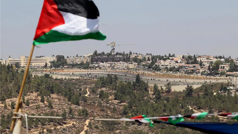 فلسطين.. الاحتلال يُصادق على آلاف الوحدات الاستيطانية وتوسيع جدار الفصل العنصري