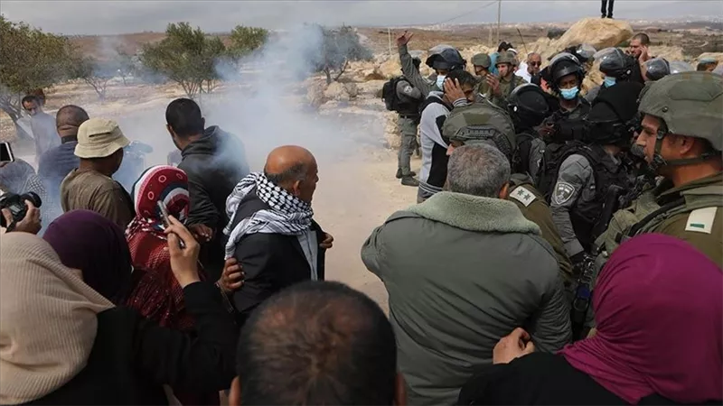 إصابة عدد من الفلسطينيين في اعتداءات للمستوطنين في مدينة الخليل