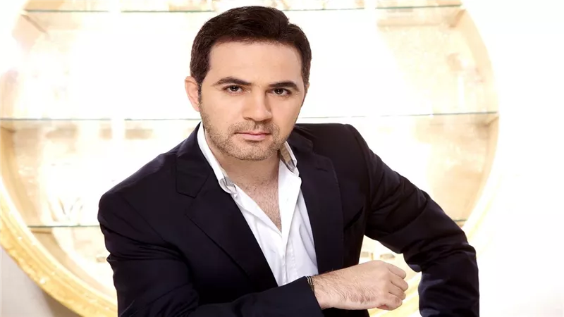 وائل جسار يكشف كواليس مفاجأة أحد مصممي الأزياء لزوجته في عيد ميلادها