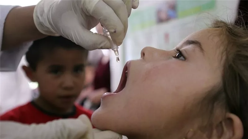 الصحة العالمية واليونيسيف تطلقان حملة تطعيم شلل الأطفال لـ 1.3 مليون يمنى