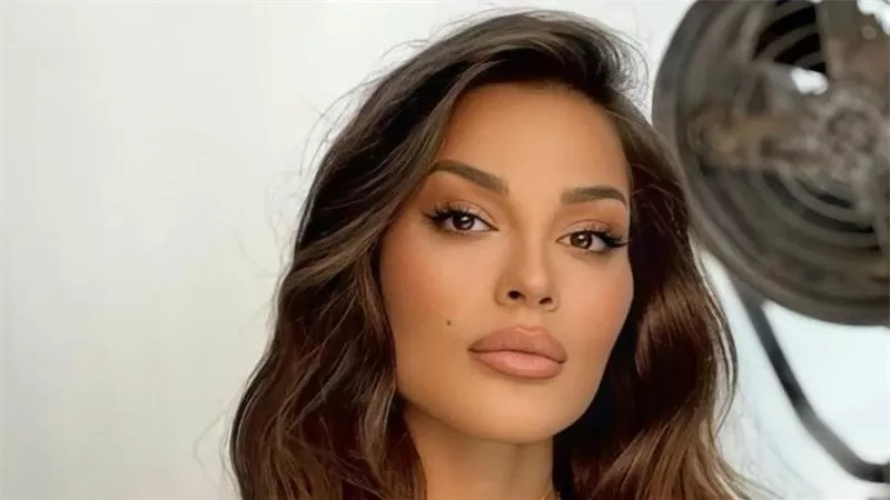النجمة اللبنانية نادين نسيب نجيم تثير الجدل عبر مواقع التواصل.. ما قصة الصور المُسربة؟