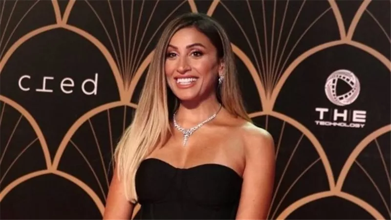  الفنانة المصرية دينا الشربيني تتصدر محركات البحث بعد حديثها عن علاقة ارتباط جديدة.. ما القصة؟ (فيديو)