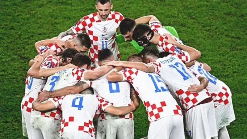 كيف نجح منتخب كرواتيا في التأهل إلى الدور ربع النهائي من كأس العالم 2022؟ (التفاصيل الكاملة)