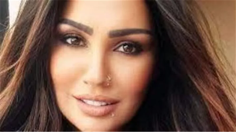  في ظروف غامضة.. وفاة ملكة جمال لبنان السابقة زينة ترحينى (صورة)