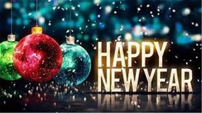 رسائل تهنئة العام الجديد 2023 للأصدقاء.. باقة منتقاه من الكلمات 