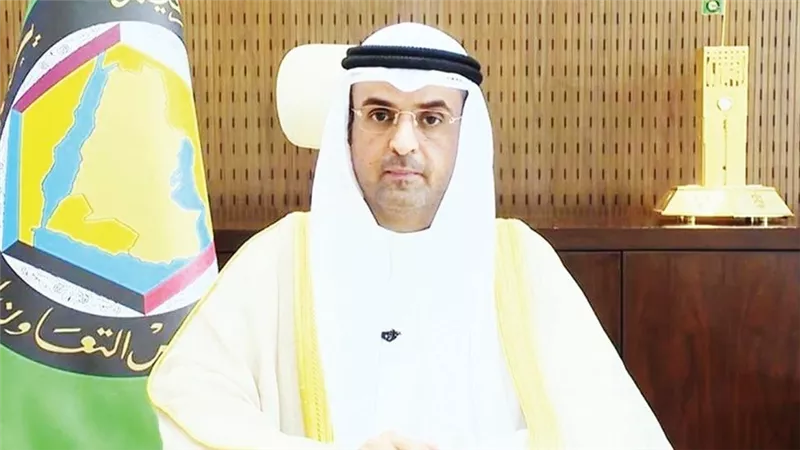  الحجرف يؤكد دعم كافة السبل الكفيلة بتطوير وتنمية العلاقات الخليجية التايلندية
