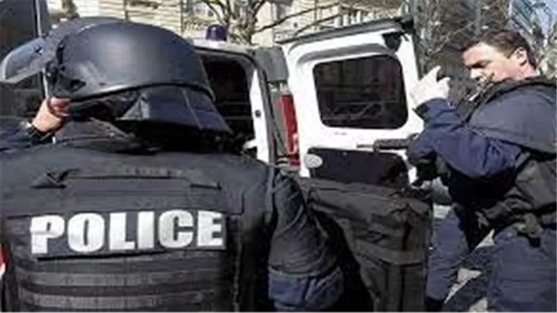 السلطات الفرنسية تحذر الإدارات والمؤسّسات الرسمية المهمّة بالبلاد من خطر تلقّيها طرودا مفخّخة