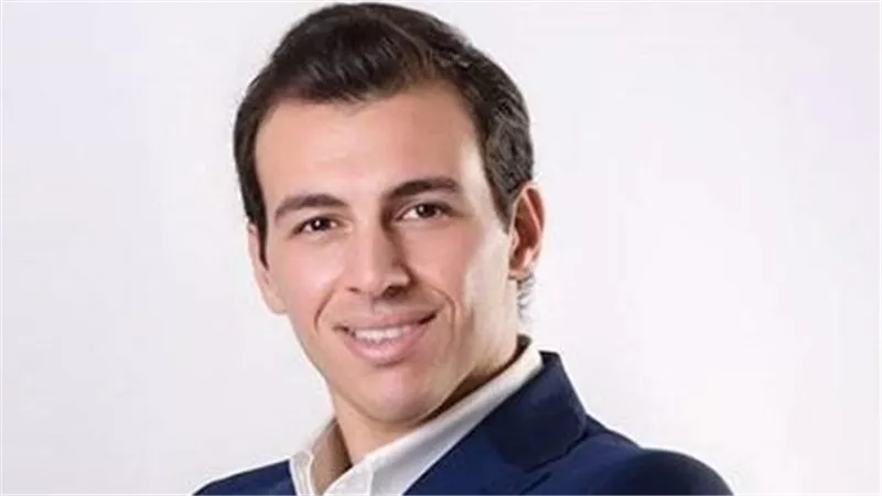  الإعلامي المصري رامي رضوان عبر 