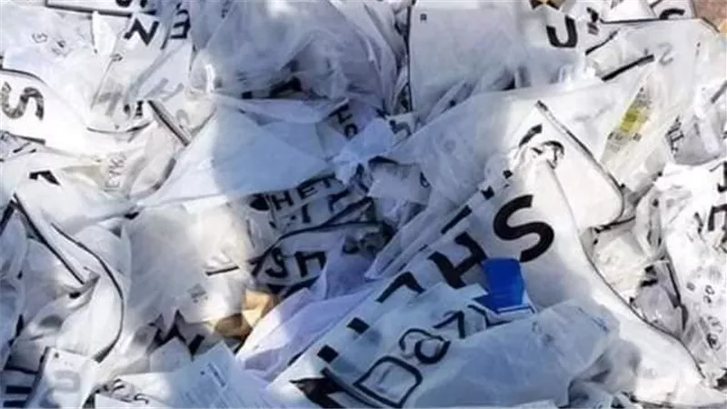 مصر.. بيان عاجل من الجمارك لكشف حقيقة حجز ملابس 