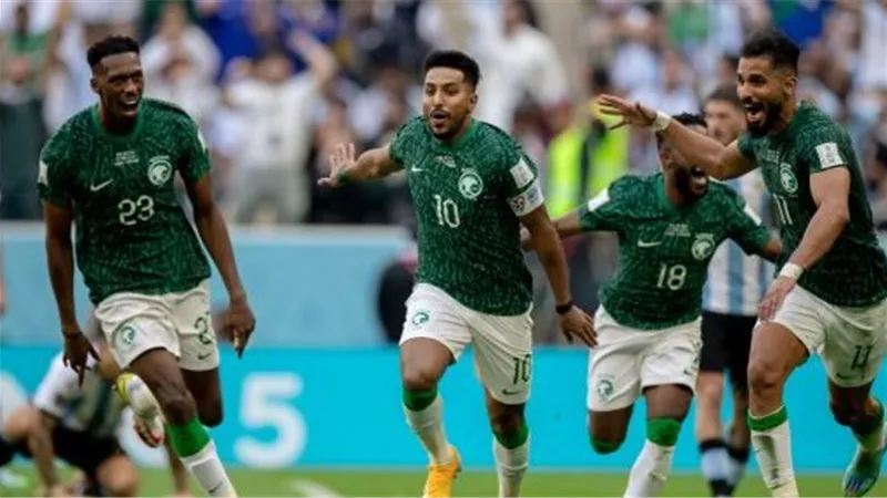 هل أثر الهتاف الشهير لجماهير المنتخب السعودي في كأس العالم على مسيرة المنتخب الأرجنتيني؟