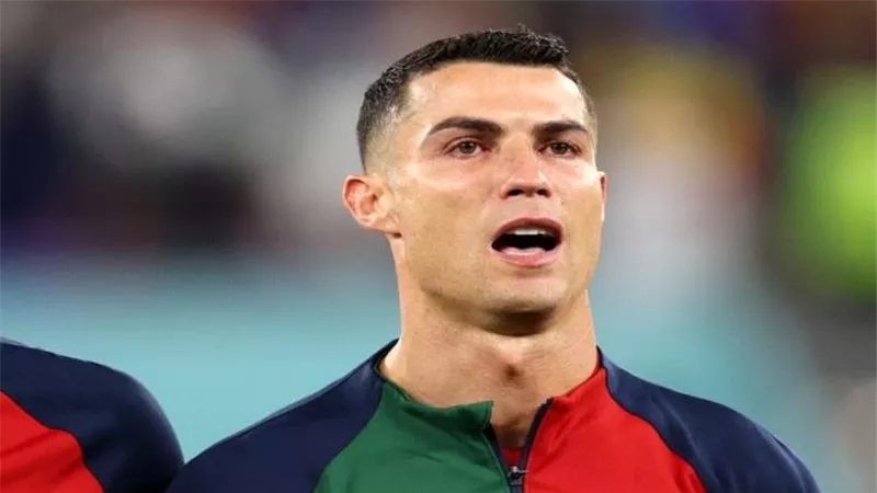 رونالدو ينتقل إلى نادي النصر السعودي لمدة موسمين