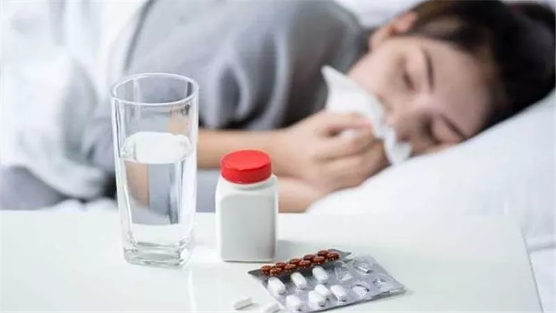 التخلص من البرد في يوم.. الليمون والعسل علاج سحري
