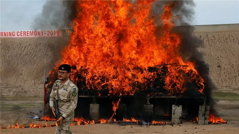 باكستان.. إصابة 15 شخصًا بالقنابل اليدوية في إقليم بلوشستان