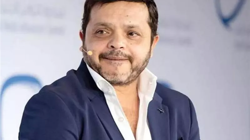  محمد هنيدي يكشف أنه يستعد لتقديم شخصية جديدة في فيلم سينمائي (فيديو)