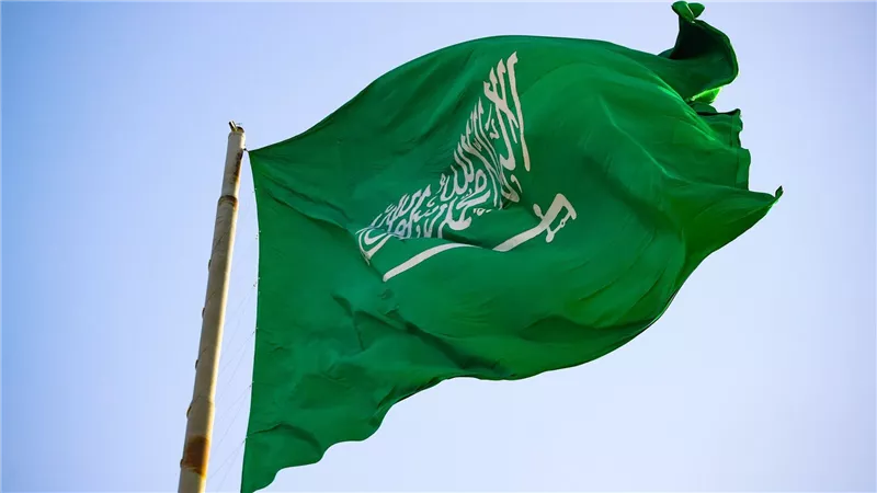 السعودية.. مذكرات تفاهم لتعزيز صناعة السيارات بالمملكة
