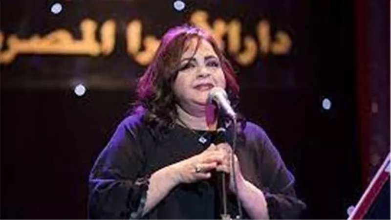 الفنانة المصرية حنان ماضي تعلن وفاة شقيقتها 