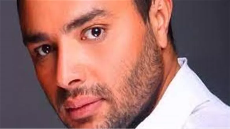 بتوقيع الملحن عزيز الشافعي... المغني المصري رامي صبري يرطح أغنية 