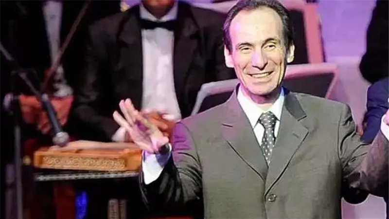  الموسيقار عمرو سليم يتحدث عن رؤيته لعالم الغناء في مصر.. ماذا قال عن عمرو دياب وتامر حسني؟ (فيديو)