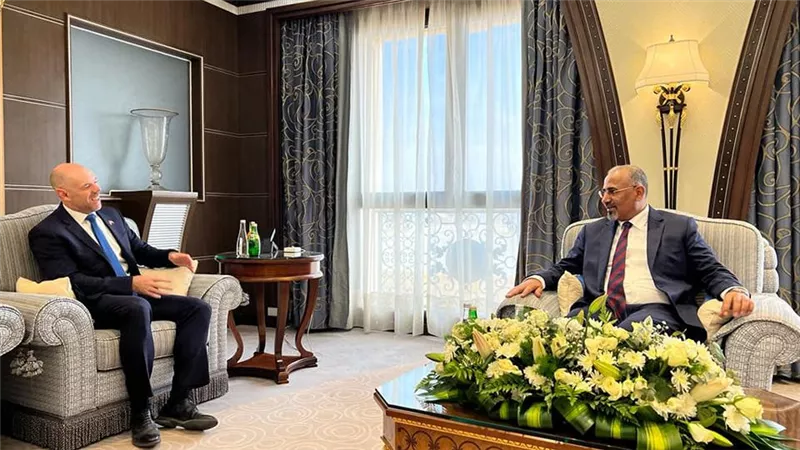 بلقاءات مهمة.. كيف وضع الزبيدي قضية اليمن والجنوب على مائدة العالم؟