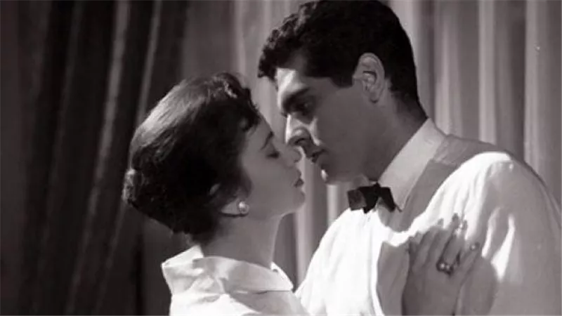  ما وراء تصدر عمر الشريف وفاتن حمامة التريند؟ وسر انفصالهما 