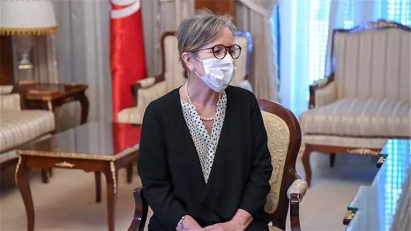 نجلاء بودن تلتقي بوزير شؤون مجلس الوزراء الإماراتي
