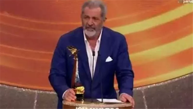 النجم العالمي ميل جيبسون يتصدر التريند بعد تكريمه من قبل 