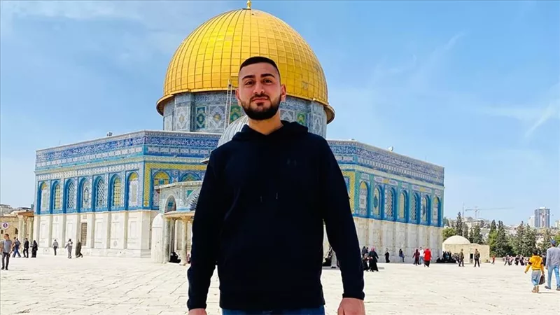 أول ظهور لوالد ووالدة خيري علقم منفذ عملية القدس (فيديو)