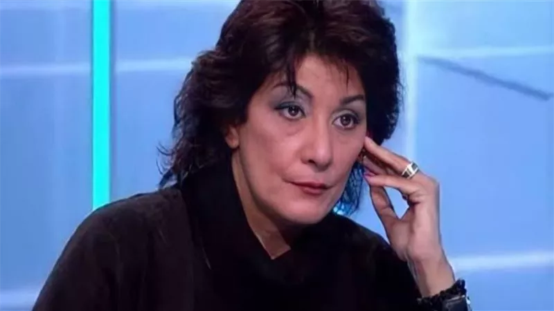 بملابس سوداء تجسد امرأة صعيدية.. سماح أنور تفاجئ جمهورها بصورة من كواليس مسلسل 