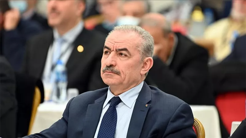رئيس الوزراء بفلسطين عن إجراءات إسرائيل: تجر المنطقة إلى نتائج كارثية