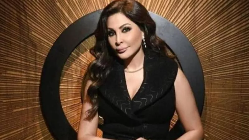  إليسا في أول ظهور لها منذ خضوعها لجراحة: سنستمر في الابتسام والاستمتاع بكل ما تقدمه لنا الحياة