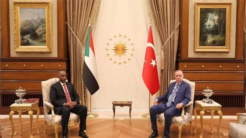 صحف السودان تسلط الضوء على مواساة البرهان لأردوغان بشأن الزلزال