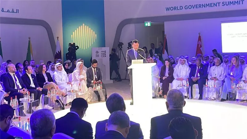 وزير الشباب والرياضة يستعرض التجربة المصرية فى تمكين الشباب 