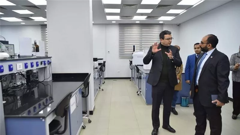 هيئة الدواء المصرية تستقبل وفد وكالة تطوير الصناعة الدوائية بجمهورية أوزباكستان