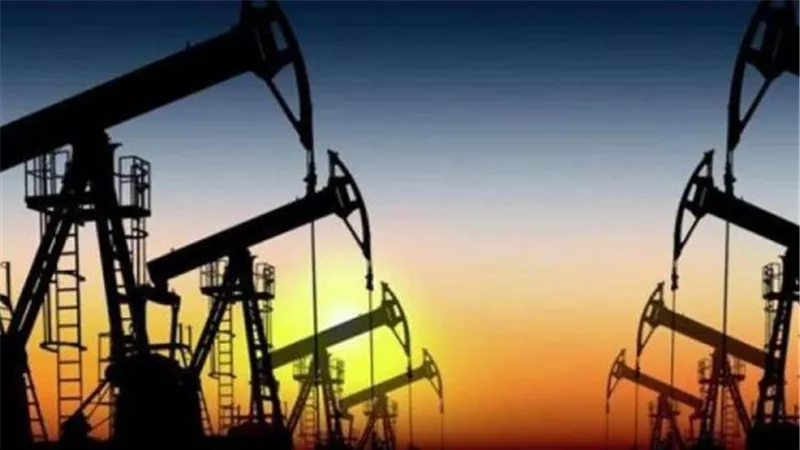 استقرار أسعار النفط وخام برنت يسجل 82.76 دولار للبرميل