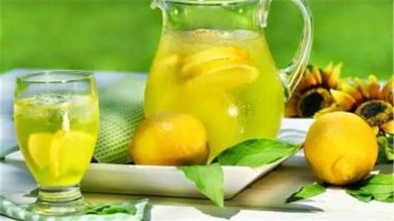 وصفات لتخسيس البطن بسرعة.. مضغ فصوص الثوم يوميًا